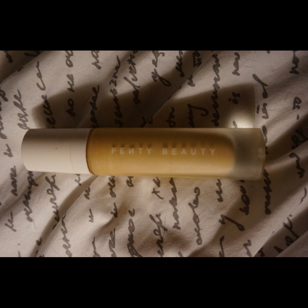 Fenty foundation shade 210